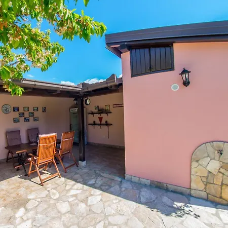 Sunny Retreat فيلة
